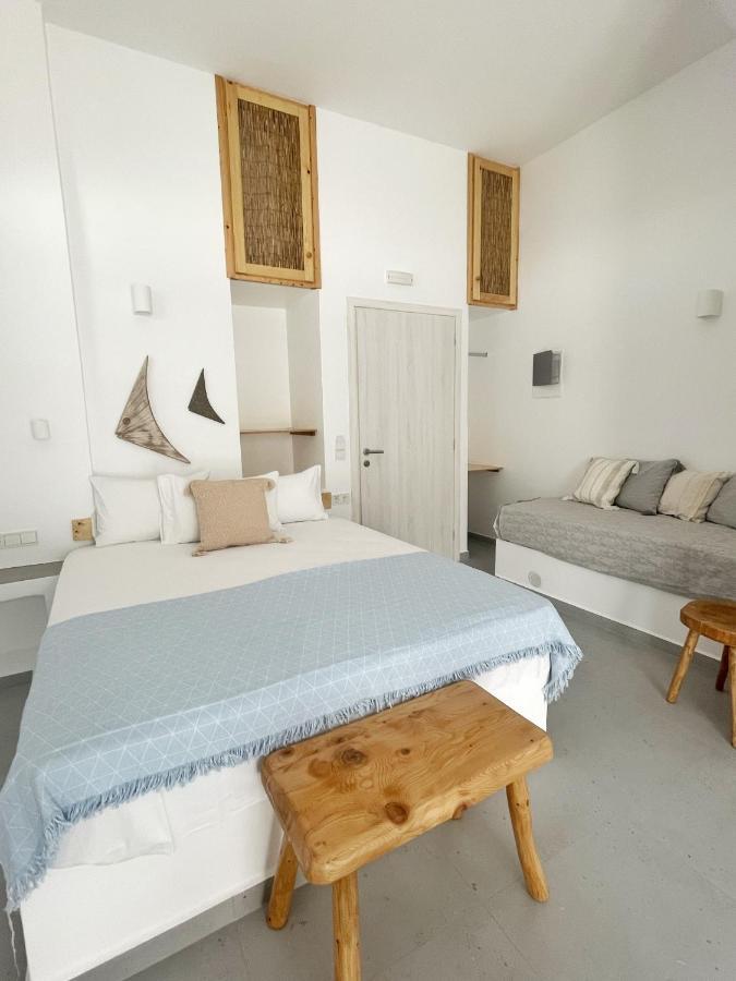 Kirki Rooms By The Sea Parikia  Exterior photo