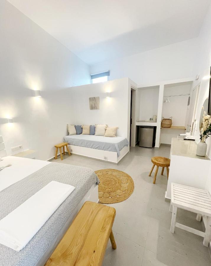 Kirki Rooms By The Sea Parikia  Exterior photo