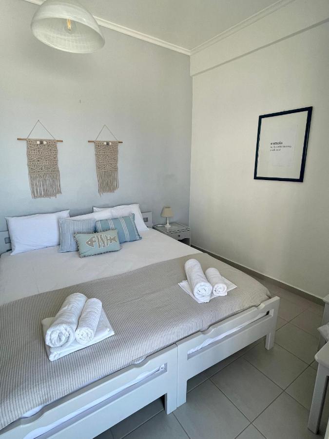 Kirki Rooms By The Sea Parikia  Exterior photo